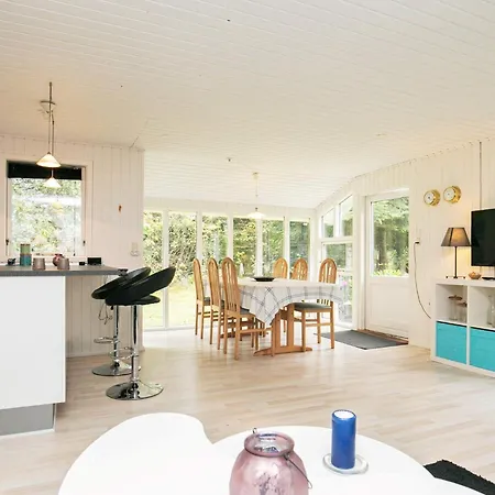 5 Person In Tatil Evi Højslev