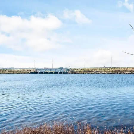 5 Person In Tatil Evi